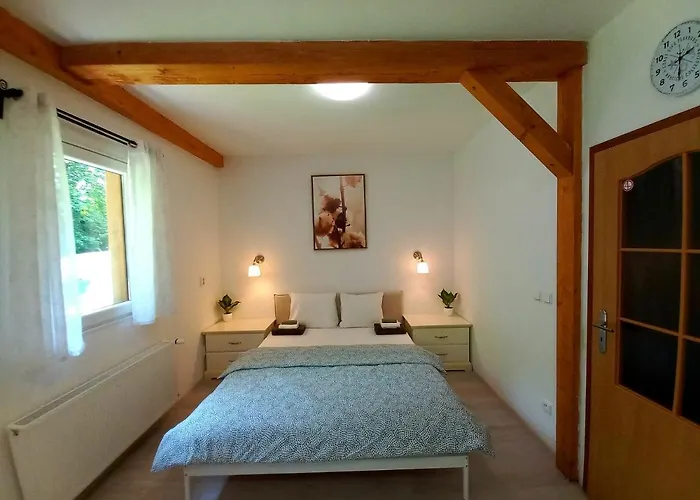 Kocanda Апартаменты Jesenice (Prague-West)